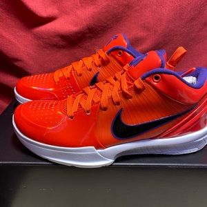 NIB KOBE IV PROTRO UNDFTD PE NIKE